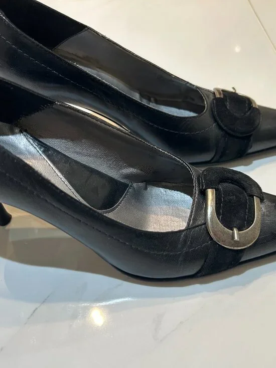 Black leather shoes - Picture 3 of 5